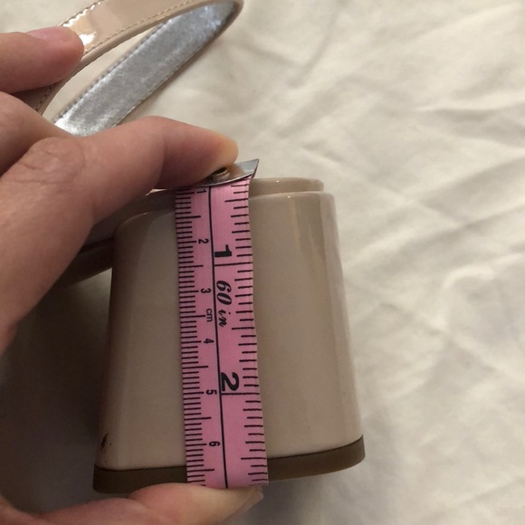 Prada shoes - Picture 3 of 4